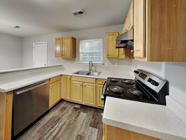 1003 Valley Ridge Rd