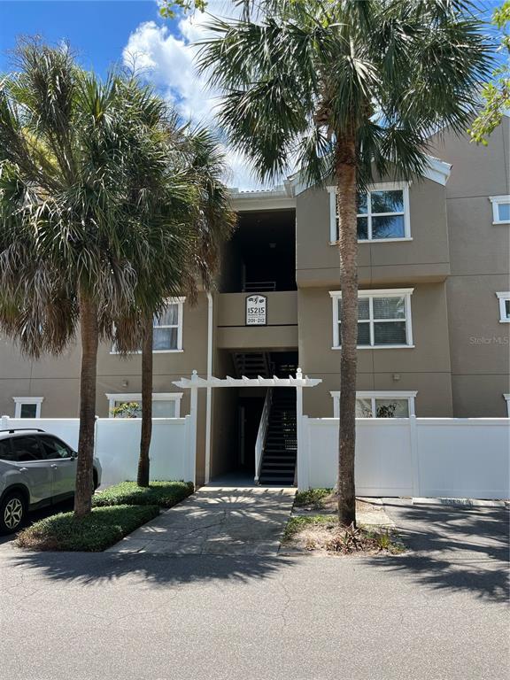 Building Photo - 15215 Amberly Dr Unit 208 Rental