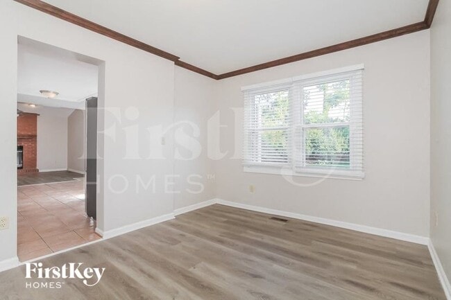 Photo - 8635 Coran Dr