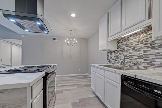 Photo - 10051 Westpark Dr Condominio Unidad 254