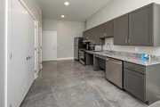1BR, 1BA - 696SF - Kitchen