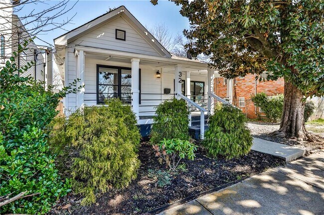 Photo - 32 Howell St SE Casa