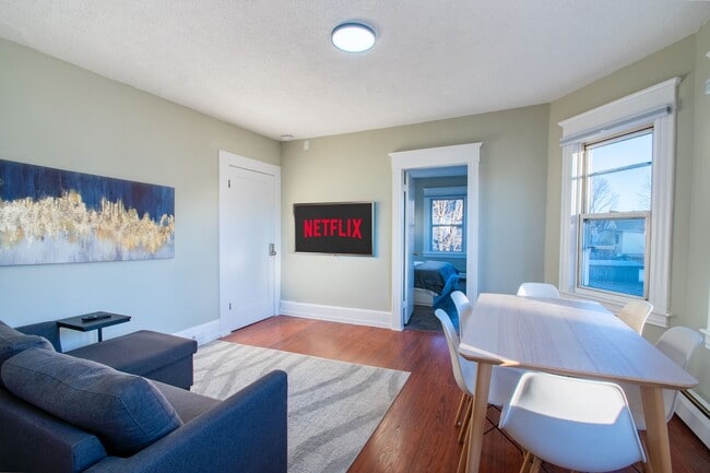 312 Franklin St Unit 2