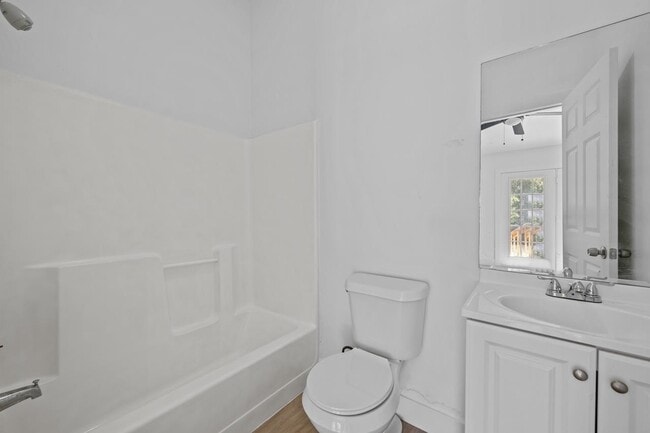 2214 Magnolia Cir Unit 2