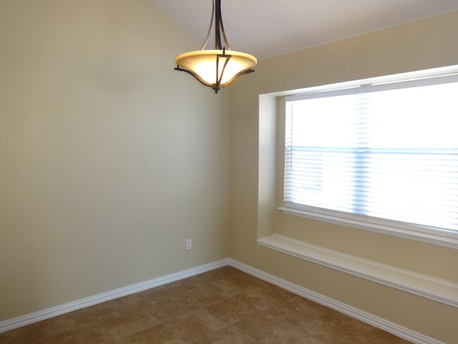 1205 Rio Bravo Dr