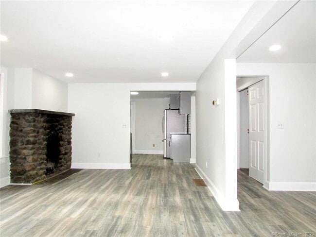 Photo - 93 New Harwinton Rd