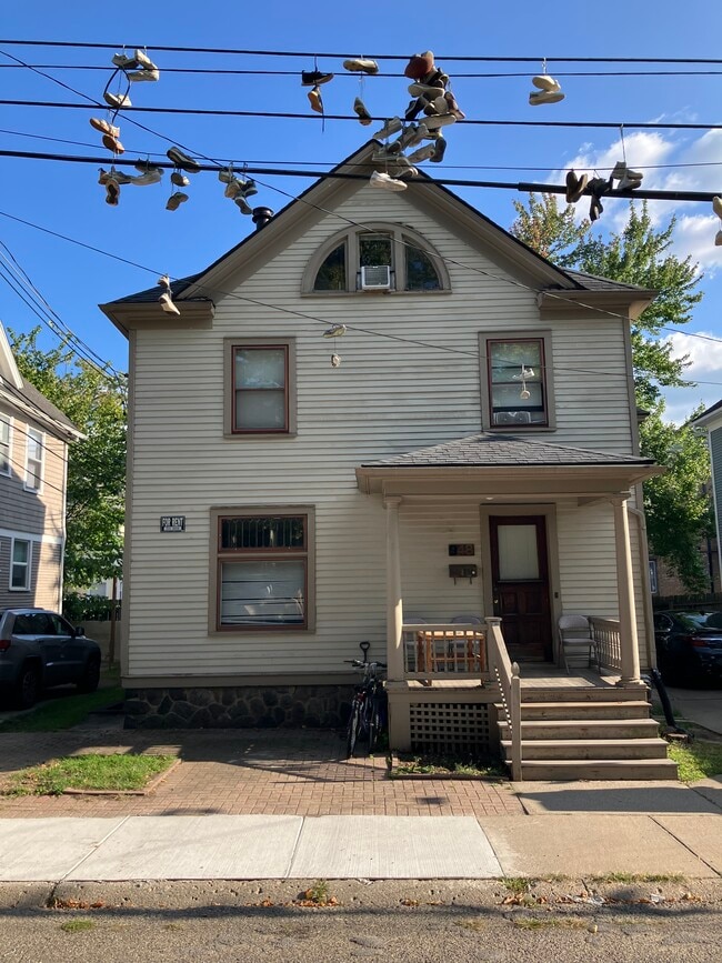 Building Photo - 948 Greenwood Ave Rental
