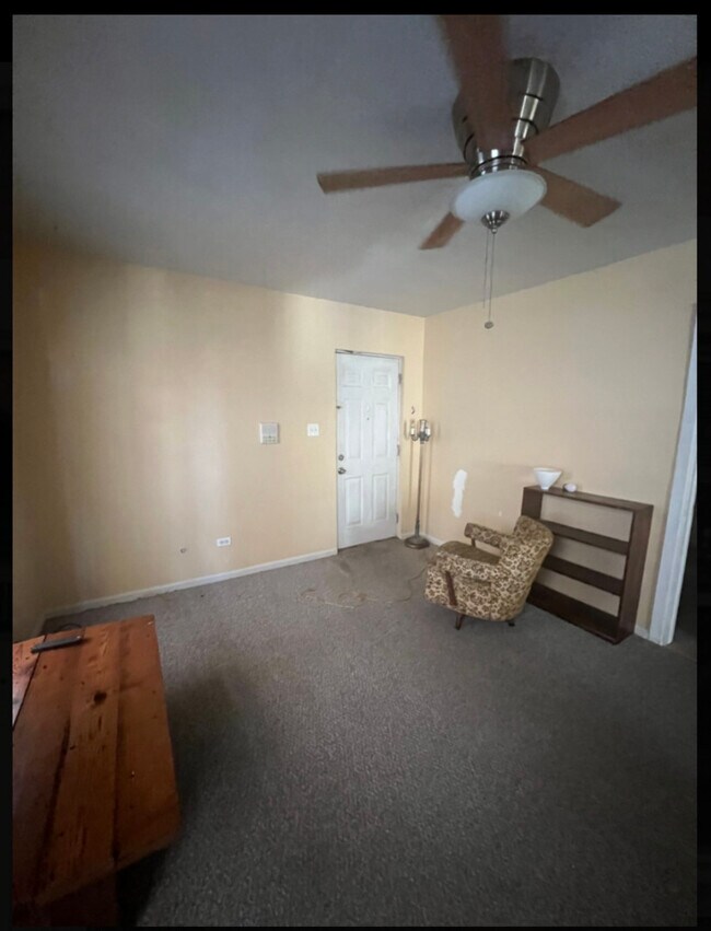 Photo - 821 N Hermitage Ave Unit 2R