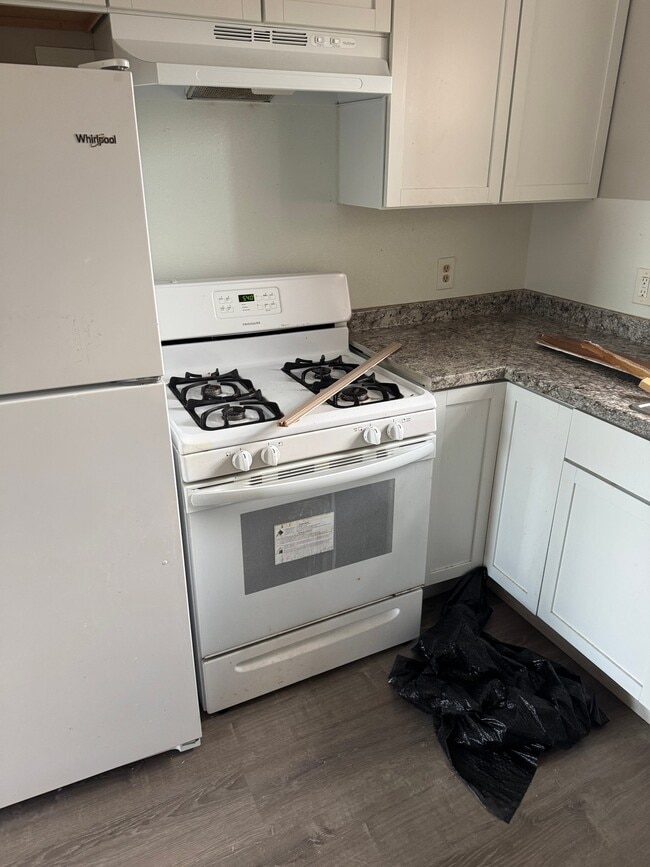 Photo - 1618 Memorial Ave Unit apt 2a