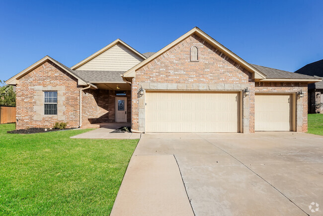 Building Photo - Gorgeous 4bd, 3 bath Rental