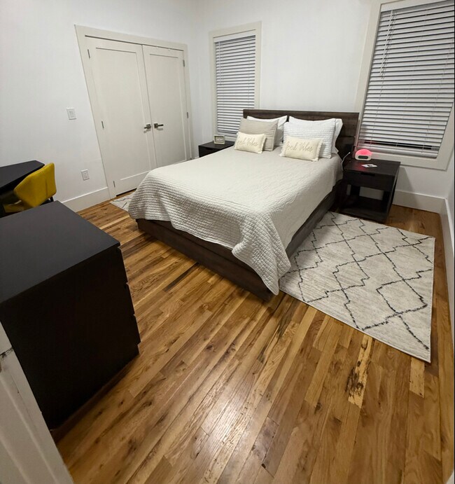 Photo - 120 Regent St Unit 5