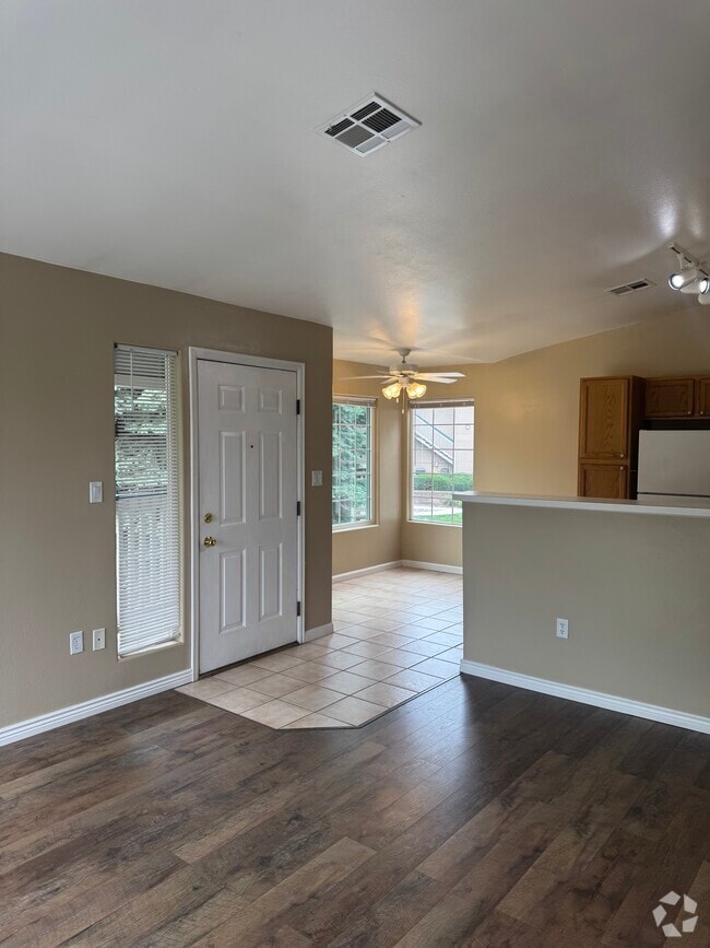 Building Photo - 8438 S Thunder Ridge Way Unit 201 Rental
