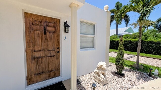 407 NW 7th St