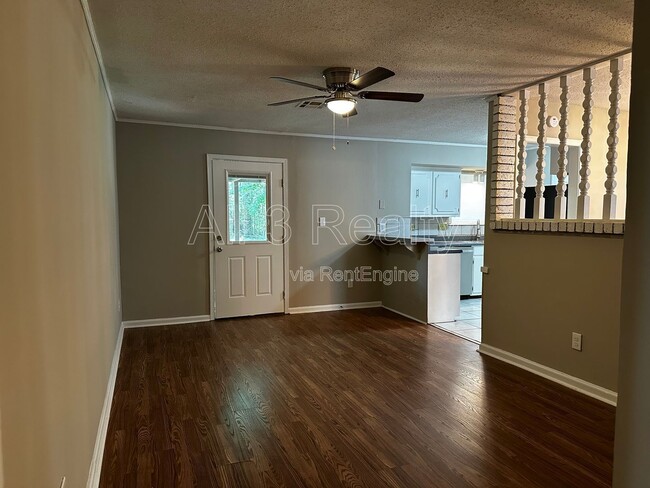 Photo - 1429 Dunbarton Rd