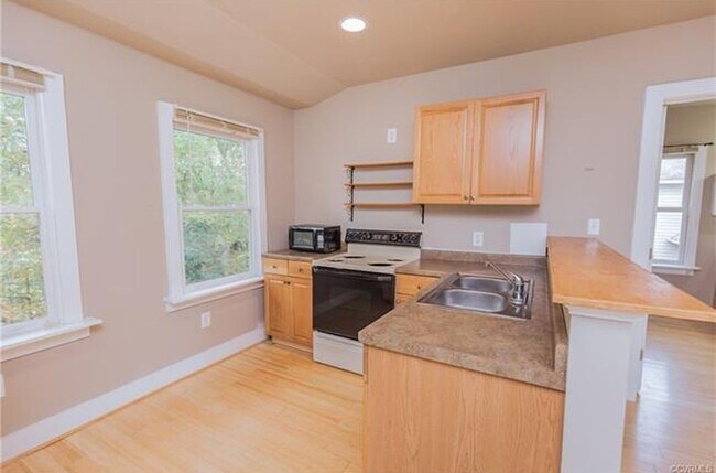 Photo - 14151 Horseshoe Bridge Rd Unidad Garage Apt