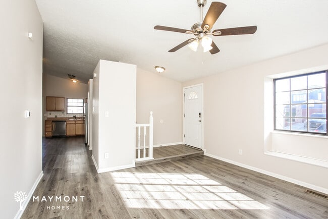 Photo - 4132 Luxembourg Cir E