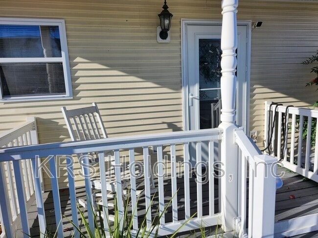 Photo - 1210 Victorian Village Dr