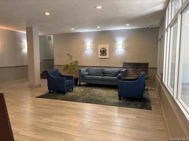 Photo - 119 S Highland Ave Unidad 3D