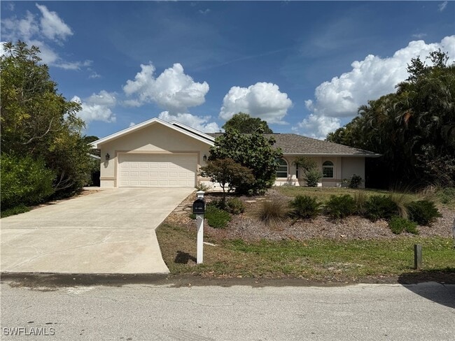 Photo - 18249 Oak Rd House