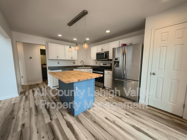 Photo - 2879 Hope Ridge Dr