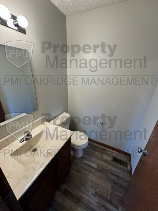 Photo - 2 Bedroom Townhouse with Garage