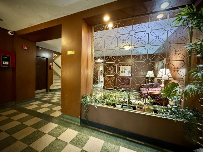 Photo - Marshall Hall Apartments