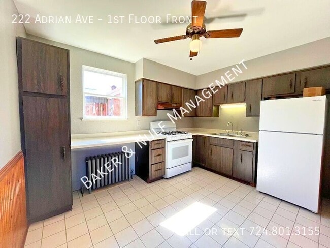 Building Photo - 222 Adrian Ave Unit 1st Floor Front