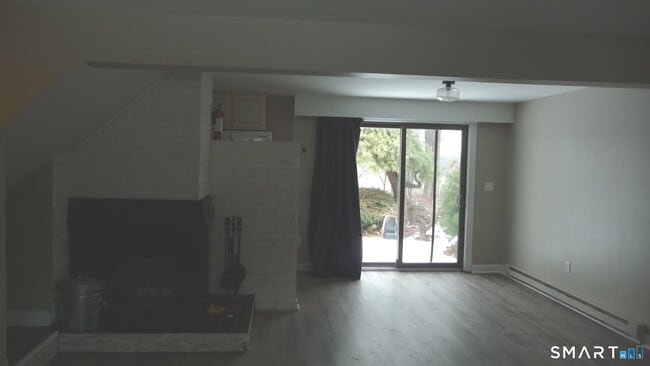 Photo - 11 Little River Ln