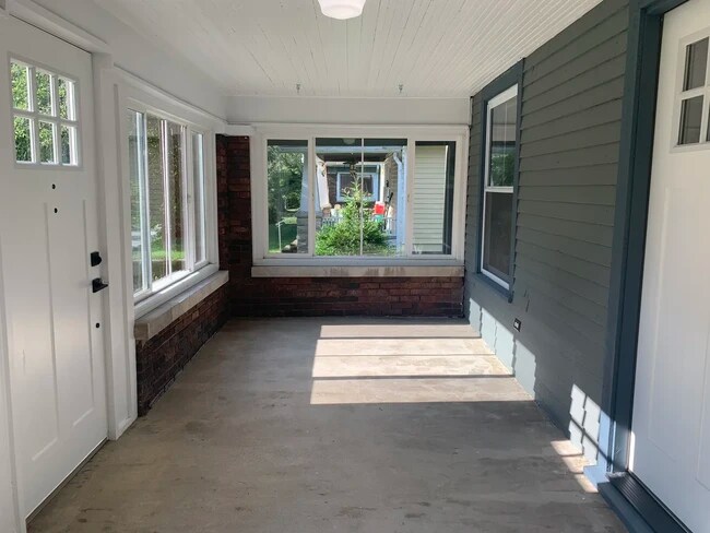 Photo - 705 S Park Ave