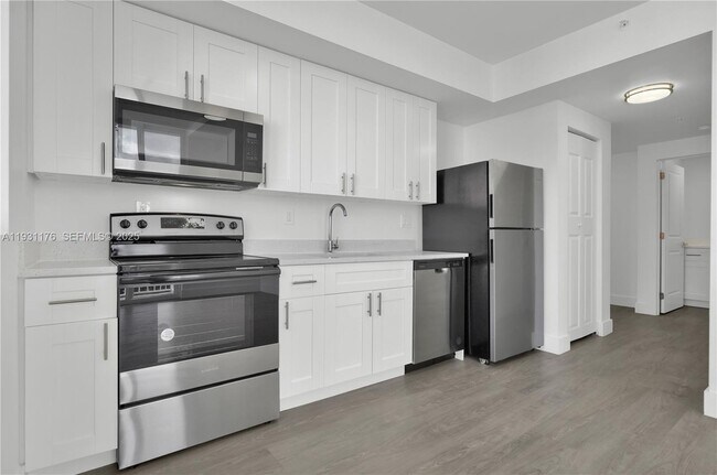 Photo - 1620 NW 18th St Unit 206