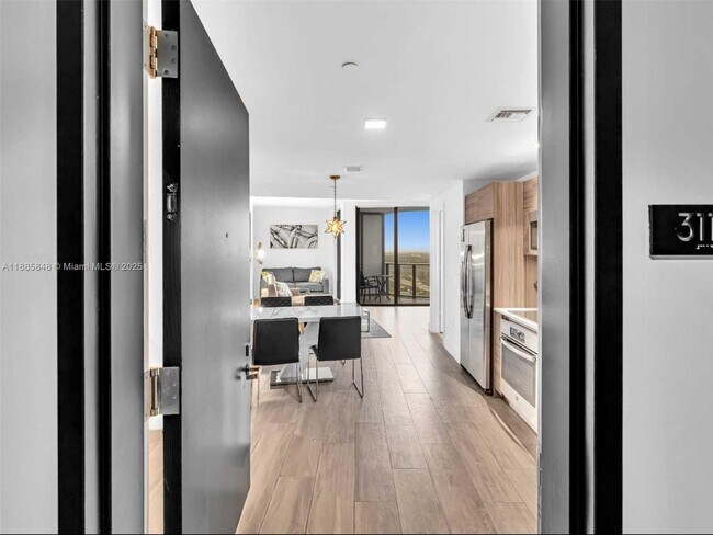 Photo - 121 NE 34th St Unit 3114