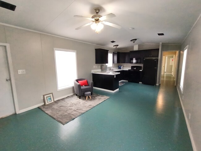 Photo - 9 Deerwood Park