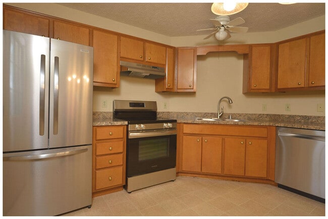Photo - 79 Forest Hill Dr