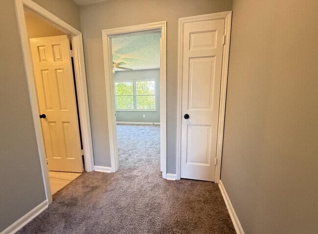 Photo - 604 Eastwood St