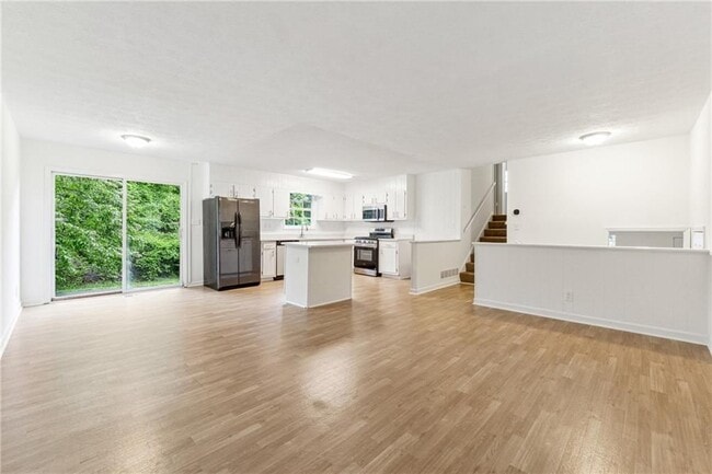 Photo - 155 Rockfort Ct