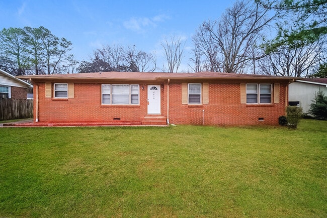 Photo - 4610 Rutledge Dr NW House