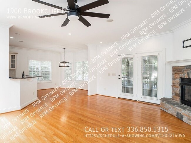 Photo - 1900 Brookcliff Dr