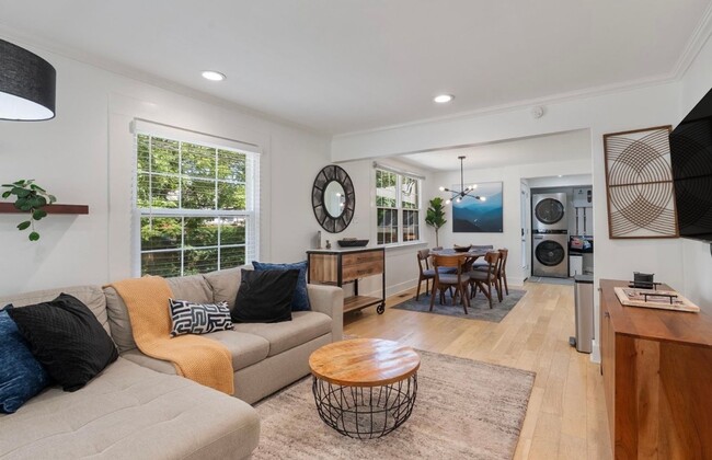 Photo - 5521 J St Unidad 1