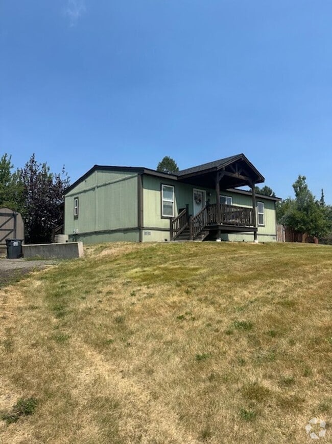 Building Photo - Very nice 3 Bedroom 2 bath home in Del Mar...