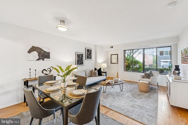 Building Photo - 2320 Wisconsin Ave NW Unit 105