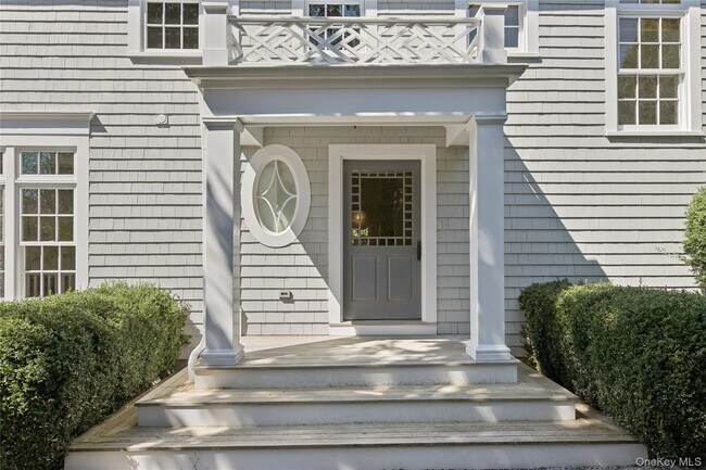 Photo - 60 Old Town Crossing