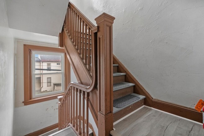 Photo - 512 S Millvale Ave Unidad #2