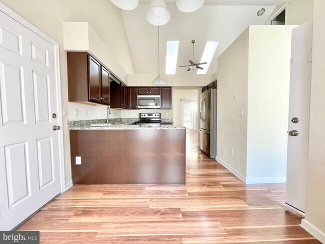 183 Stoney Dr