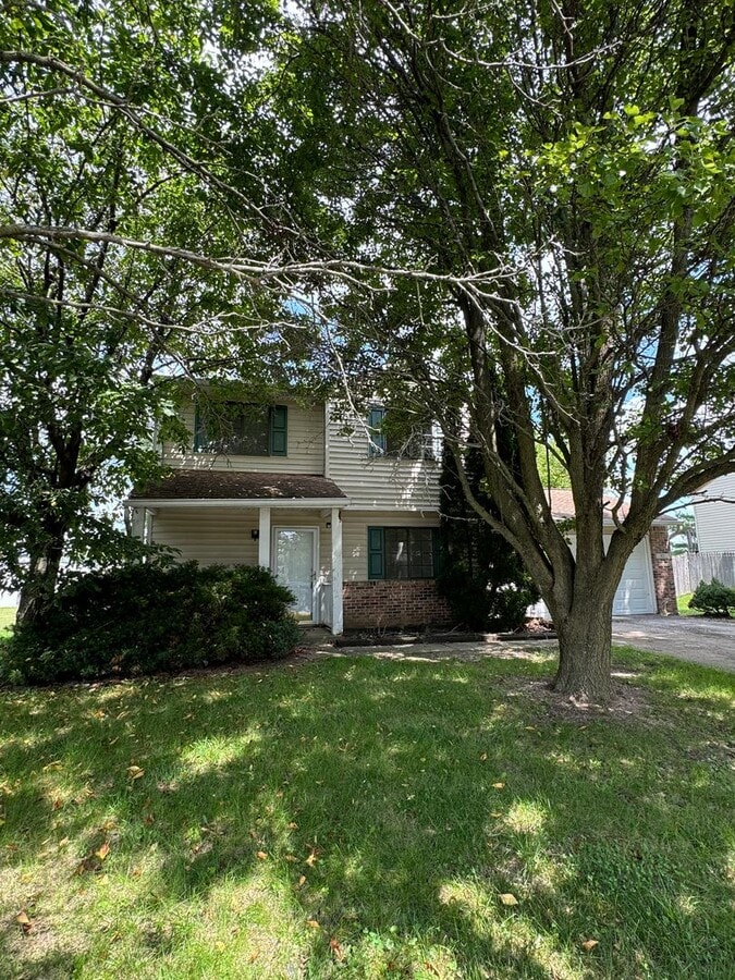 Photo - 182 Country Wood Dr