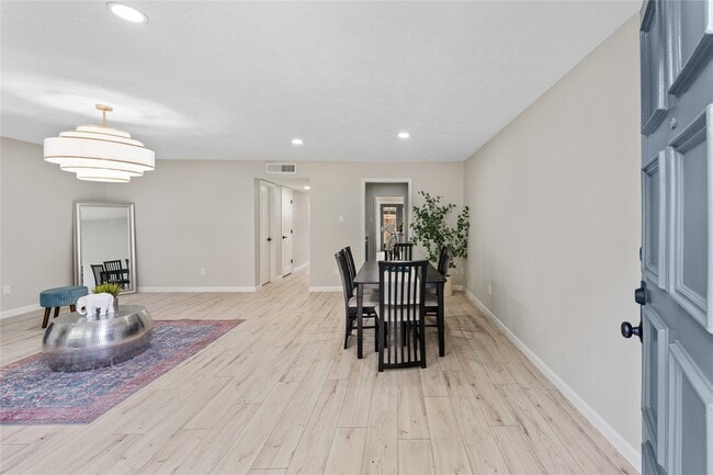 Photo - 9425 Fondren Rd