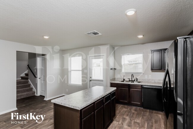 Photo - 13923 Morgan Terrace