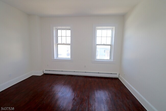 Photo - 160 New York Ave Unit 2