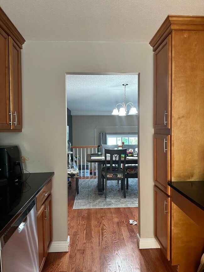 123 Brittany Farms Rd Condo Unit B Condo for Rent in New Britain, CT