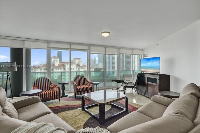 Photo - 19955 NE 38th Ct Unidad 1002