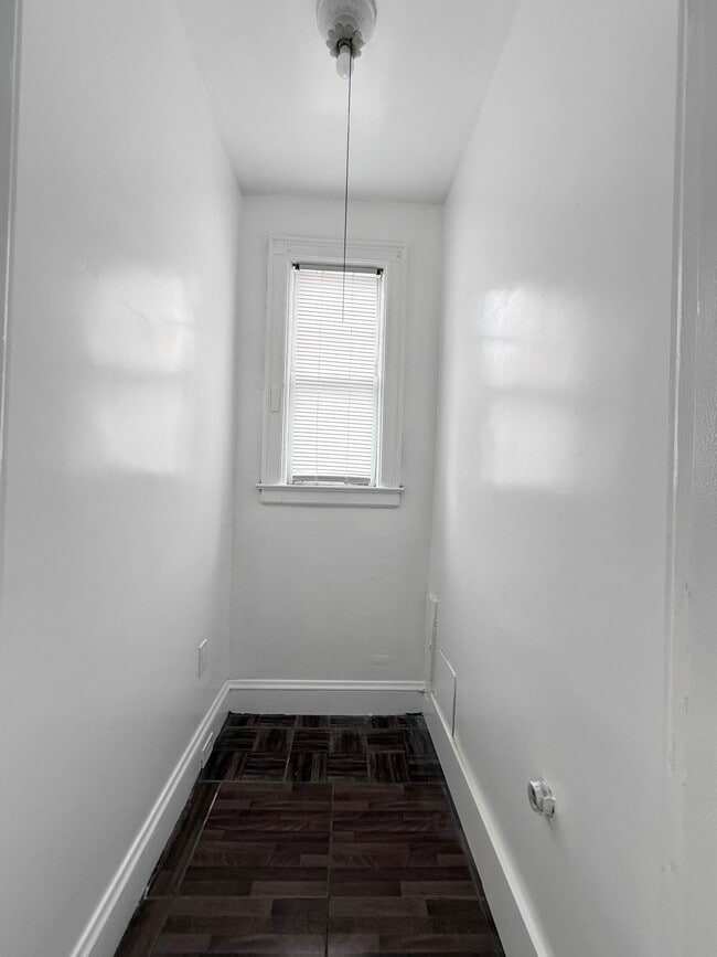 Photo - 710 11th St